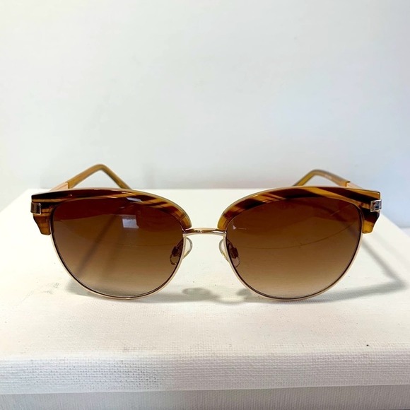 NWOT gold and tortoise sunglasses club master - Picture 1 of 3